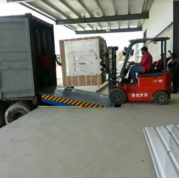 菠萝app污版下载案例